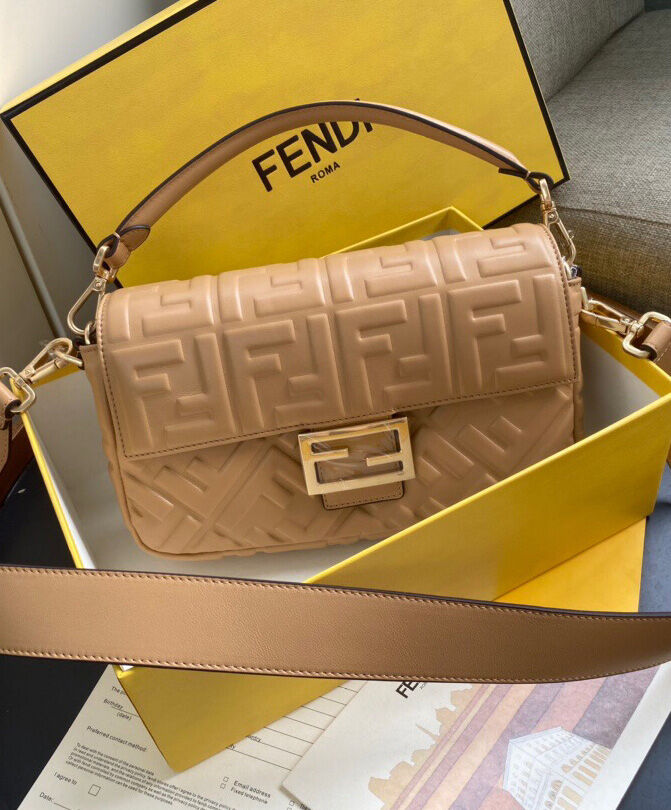 Fendi Baguette Leather Bag 8BR600 Light Coffee